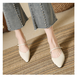 Sharp pointed flat bottomed non abrasive soft leather Mary Jane women's shoes